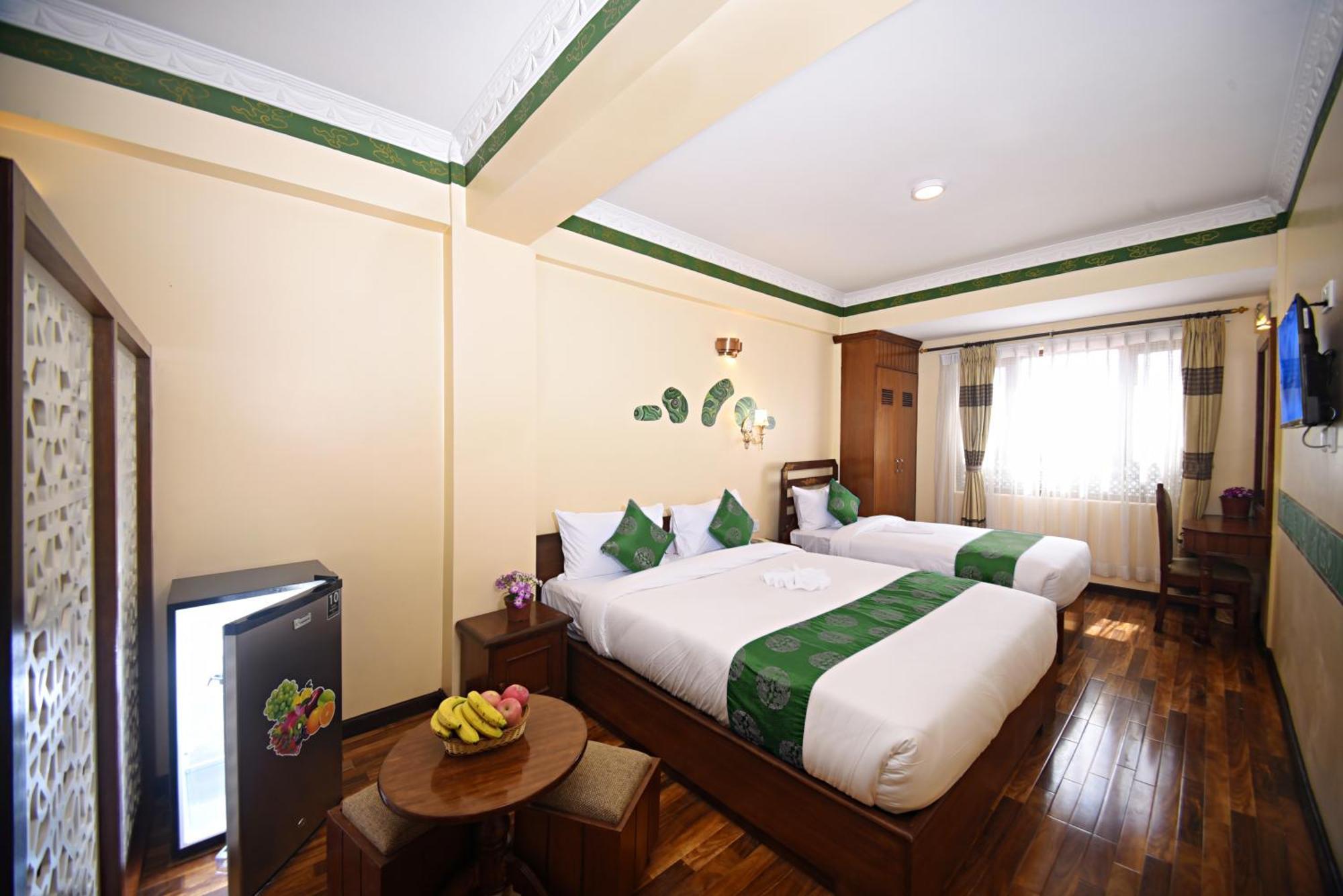 Deluxe Family Room